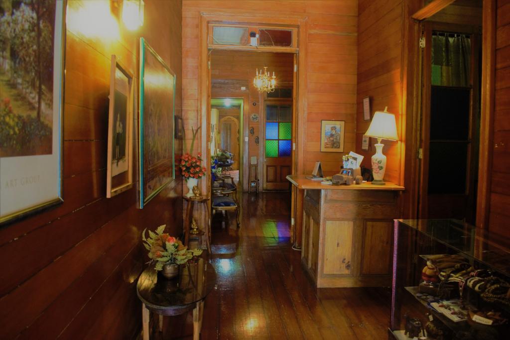Hostal Aloha Inn Iquique Bagian luar foto