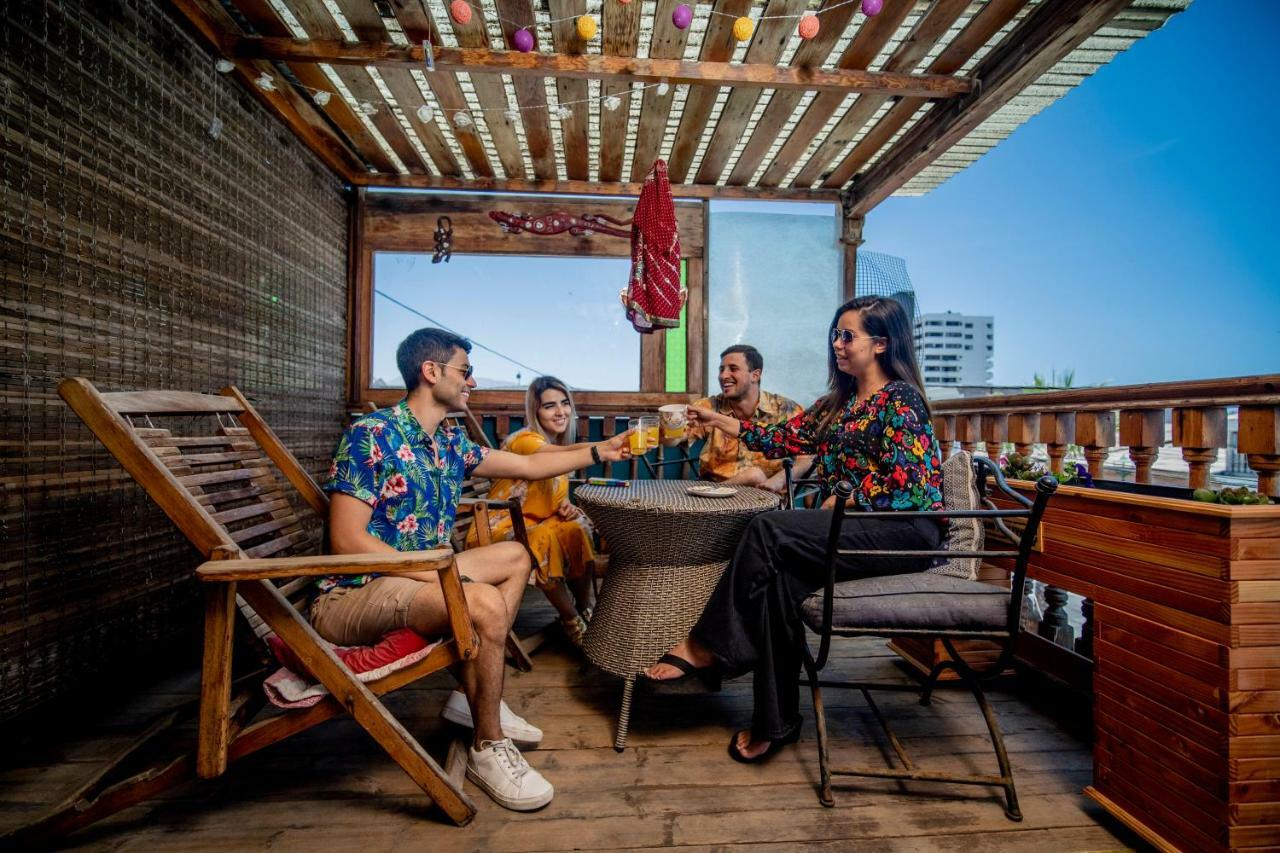 Hostal Aloha Inn Iquique Bagian luar foto